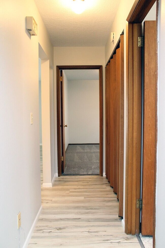 Building Photo - rbhl01