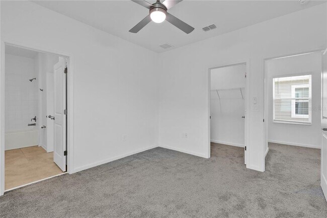 Building Photo - 6452 Sprucepine Ln