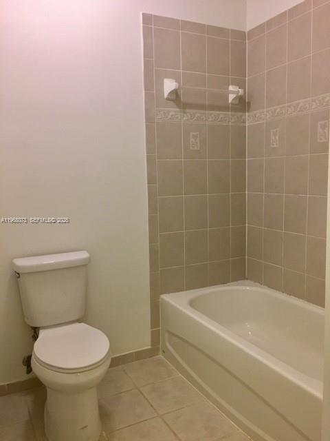 Building Photo - 3323 NE 11th Dr