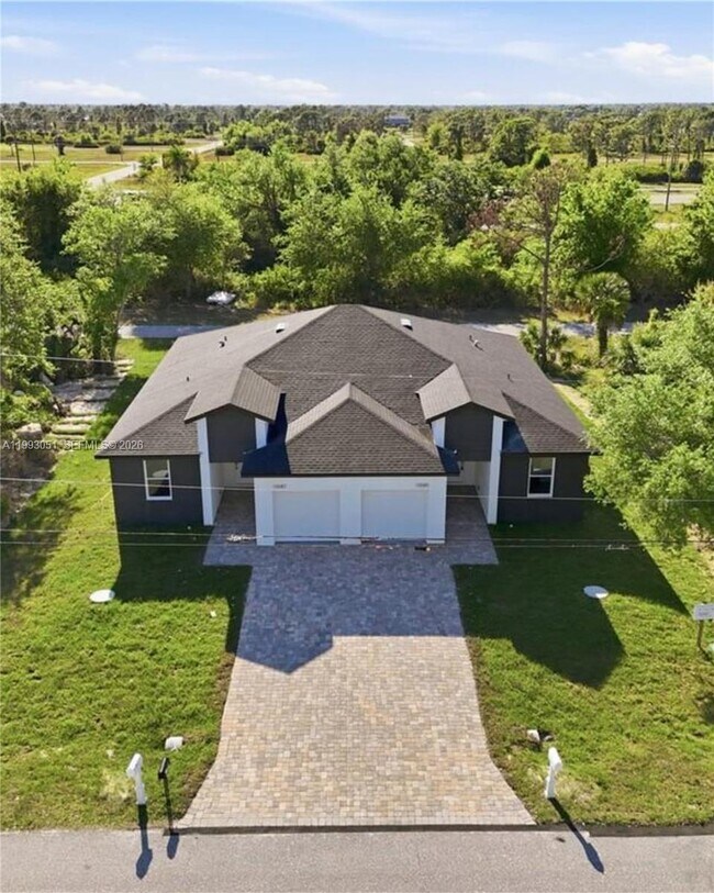 Building Photo - 10087 Amicola St