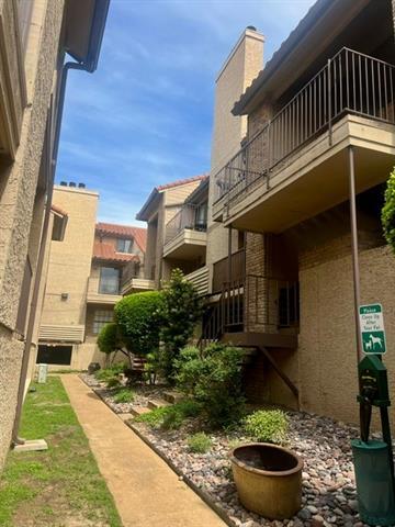 Building Photo - 4777 Cedar Springs Rd