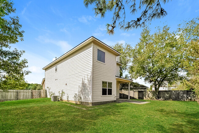 Building Photo - Inviting 3-Bedroom Home in Tomball, TX