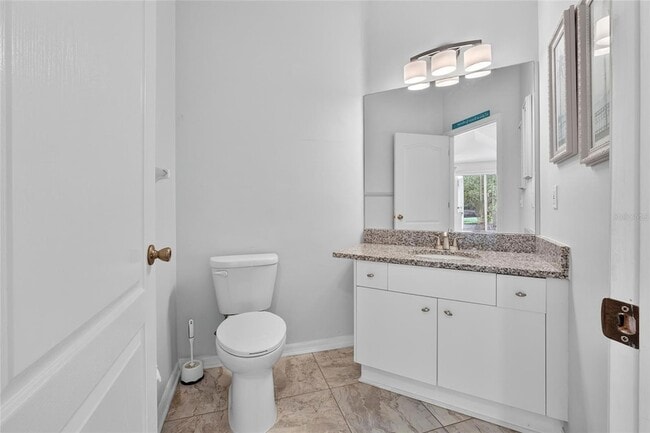 Building Photo - 245 Hemingway Dr