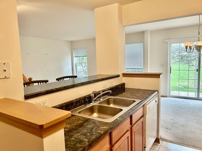 Building Photo - 2482 Stoughton Cir