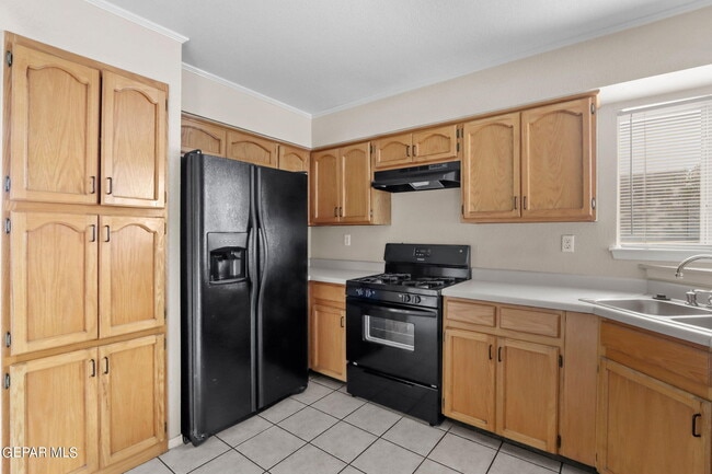 Building Photo - 11815 Stone Castle Dr