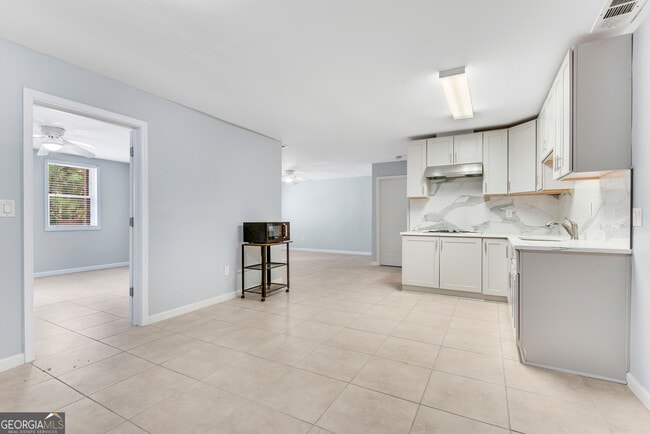 Building Photo - 299 Water Oak Pl