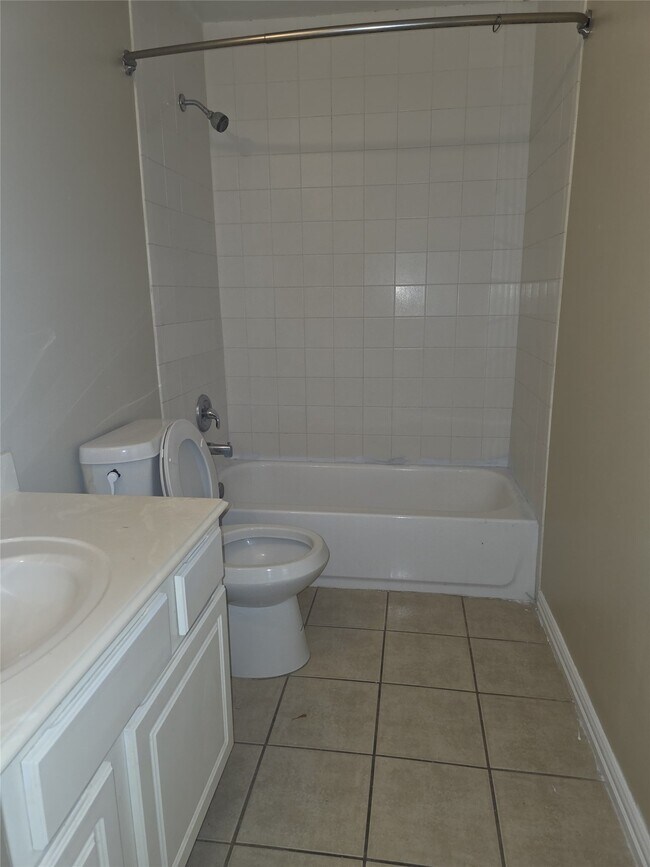 Building Photo - 12411 Urban Dale Ct