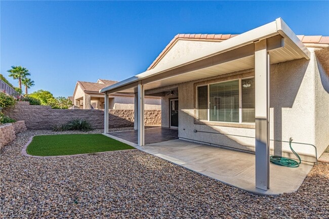 Building Photo - 2441 Erastus Dr