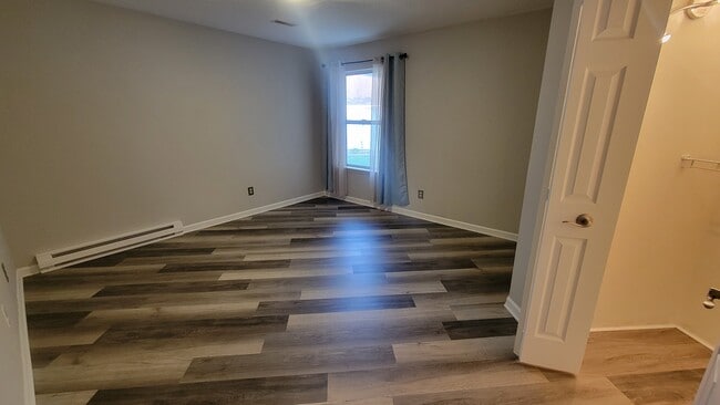 Building Photo - 615 Hilltop Terrace