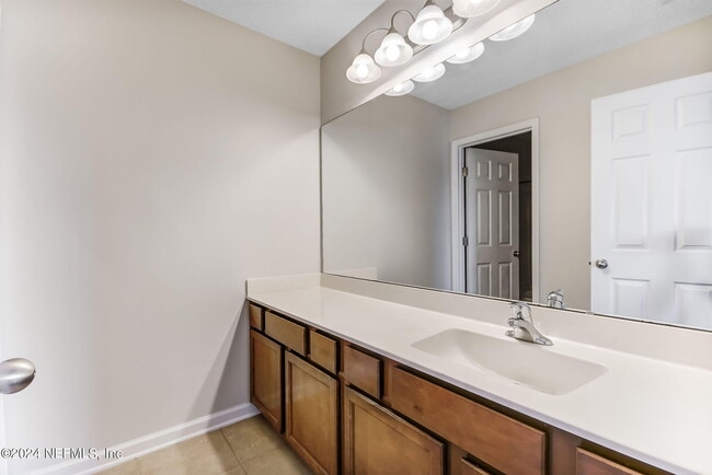 Building Photo - 500 Howland Drive