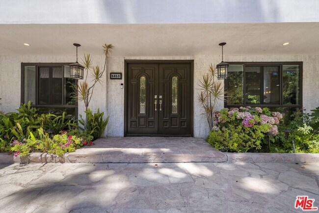 Building Photo - 3453 Green Vista Dr