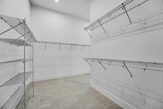 Building Photo - 9533 St Germain Dr