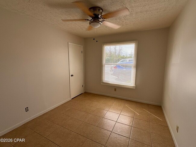 Building Photo - 149 S Hwy 22 A