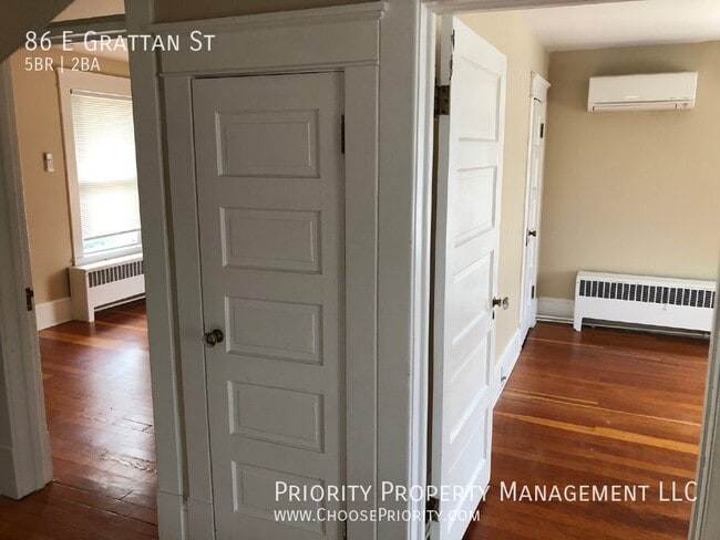 Building Photo - 86 E Grattan St