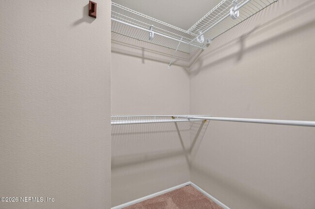 Building Photo - 838 Lawnwood Ave NE
