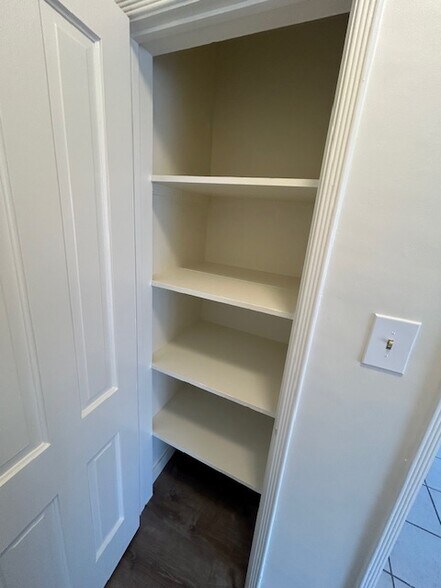 Building Photo - 624 N Spaulding Ave