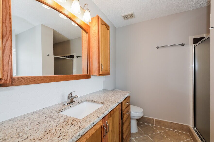 Building Photo - 2428 Hunters Way