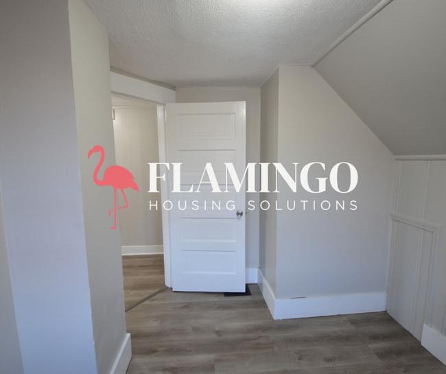 Building Photo - 213 Westwood Ave