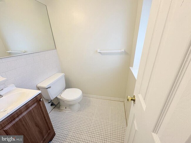 Building Photo - 11905 Tarragon Rd