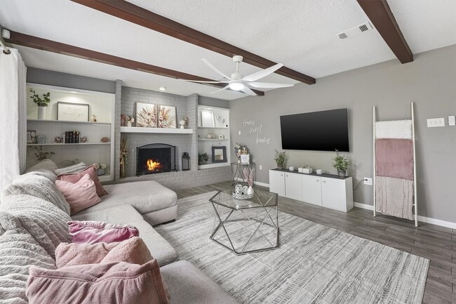 Building Photo - 22318 Greenbrook Dr