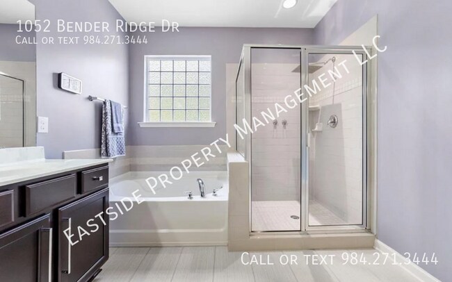 Building Photo - 1052 Bender Ridge Dr