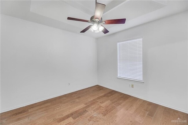 Building Photo - 20 E Nassau Ave