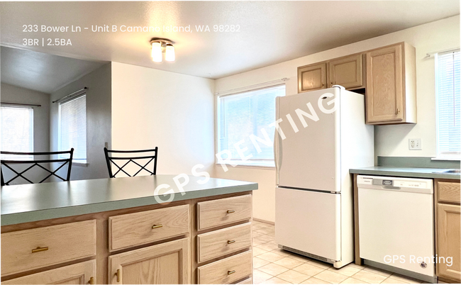 Building Photo - 233 N Bower Ln