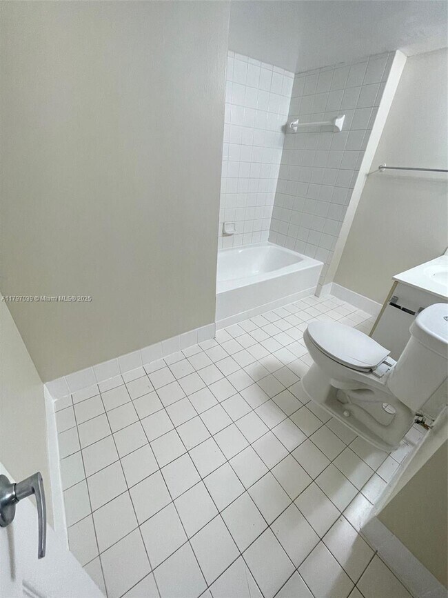 Building Photo - 155 NW 96th Terrace