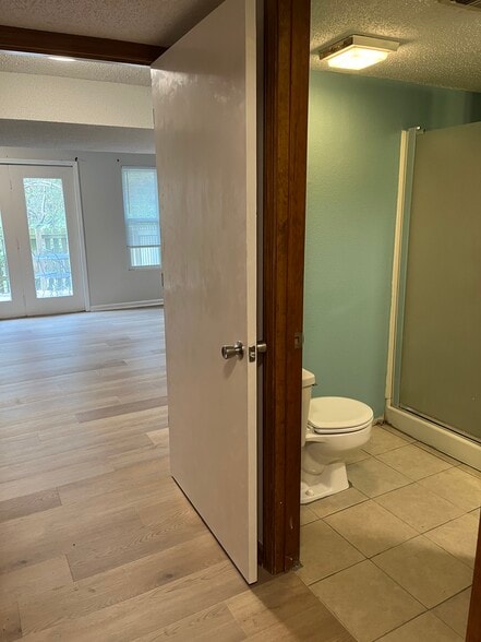 Building Photo - 6432 Pflumm Rd