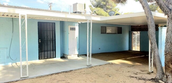 Building Photo - 7610 Valley Vista Ave