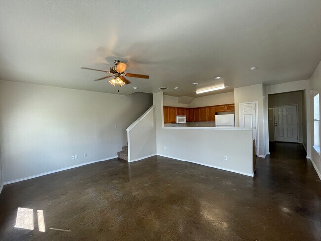 Building Photo - 5630 Golf Mist