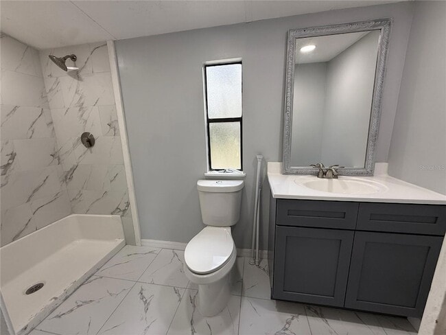 Building Photo - 8824 Overlook Dr