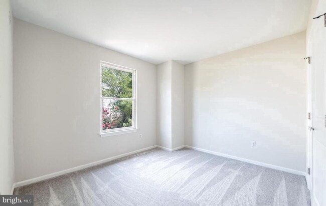 Building Photo - 6921 Scotch Dr