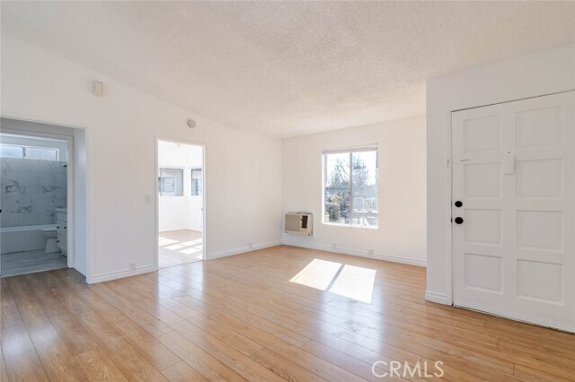 Building Photo - 13015 Vanowen St