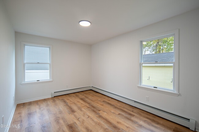 Building Photo - 644 Delaware Ave