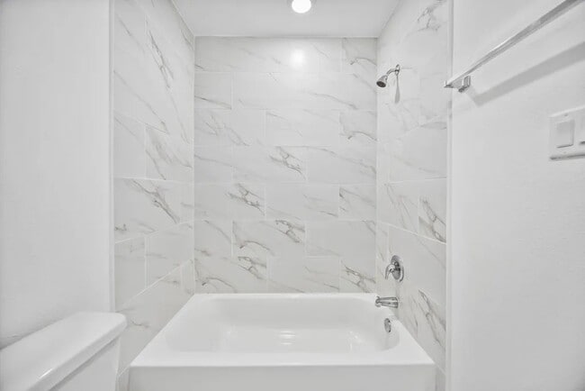 Building Photo - 7811 Laura Koppe Rd