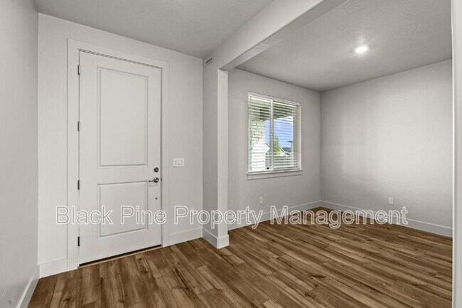 Building Photo - 11130 Aspen Hl Dr