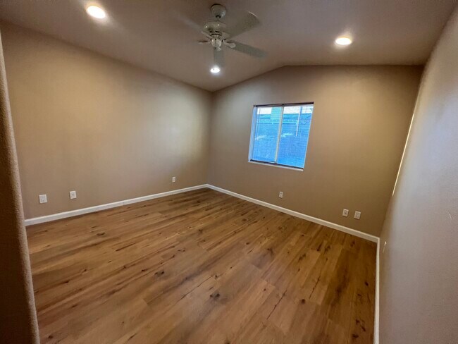 Building Photo - 66334 San Juan Rd