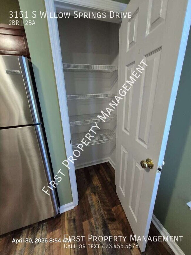 Building Photo - 3151 Willow Springs Dr NE