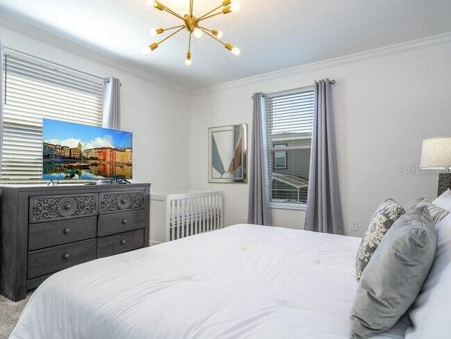 Building Photo - 8956 Takeaway Wy