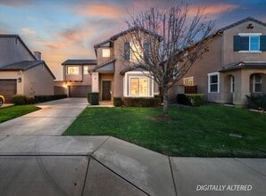 Building Photo - ***MOVE IN READY*** Home in a Gated San Bernardino Community