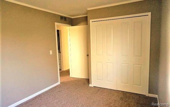 Building Photo - 34633 Clarkson Dr E