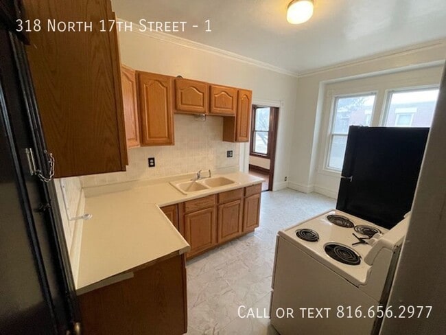 Building Photo - 318 N 17th St