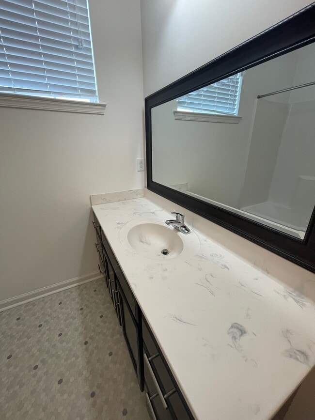 Building Photo - 4024 Trenwith Ln