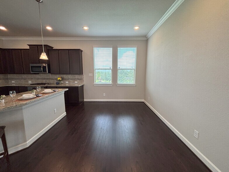 Building Photo - 9611 Knights Station Dr