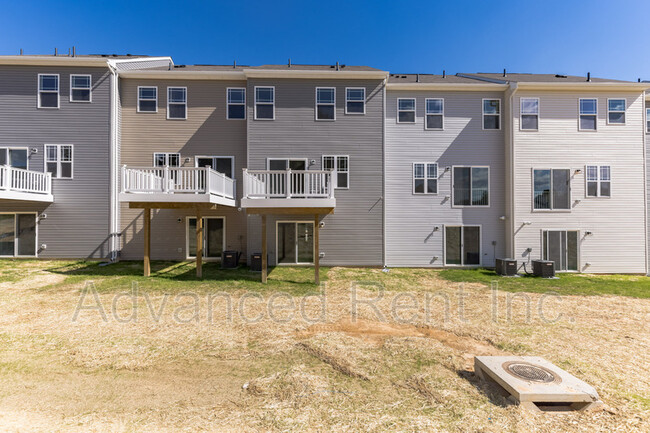 Building Photo - 819 Magnolia Ridge Dr