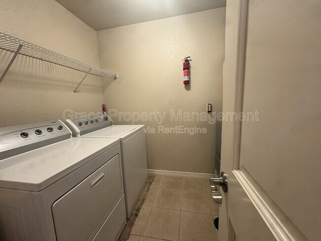 Building Photo - 1776 N Race St