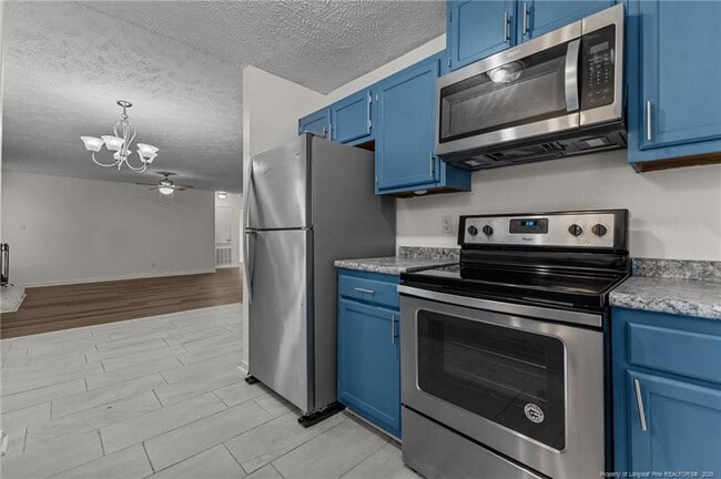 Building Photo - 6897 Candlewood Dr