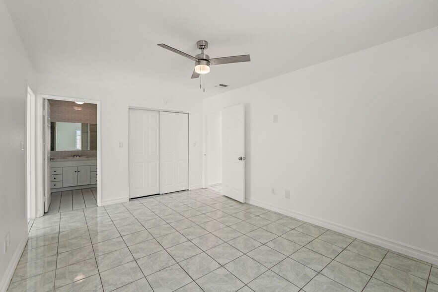Building Photo - 12755 Judd St