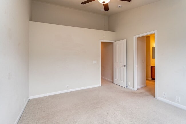 Building Photo - Comfortable Monument Townhome with 2-Car Garage & Easy I-25 Access!!